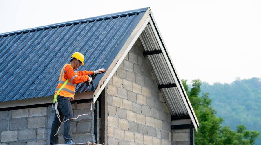 Professional gutter cleaning in East Montpelier, VT